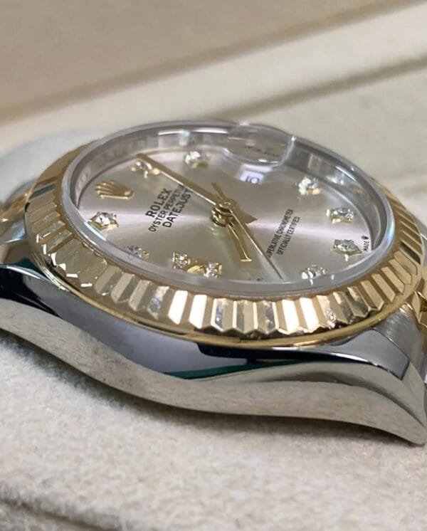 Rolex Steel and Yellow Gold Lady-Datejust 28 - 2023 - Fluted Bezel - Star Diamond Dial - Jubilee Bracelet - 279173 *FULL SET* - Image 4