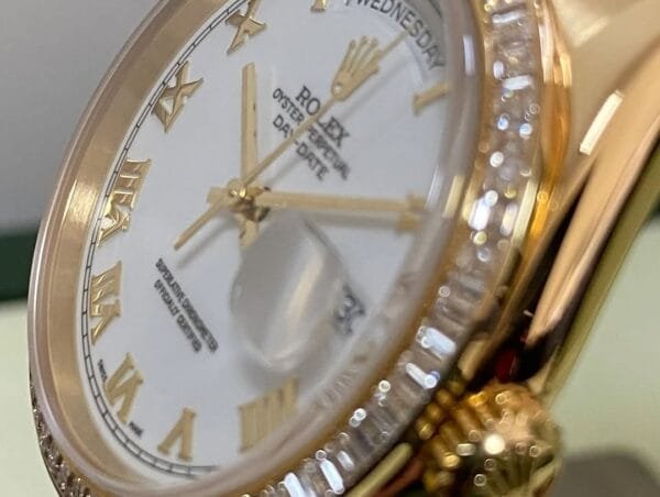 Rolex Yellow Gold Day-Date 36 - P Serial - Baguette Diamond Bezel - White Roman Dial - President Bracelet - 118398BR - Image 7