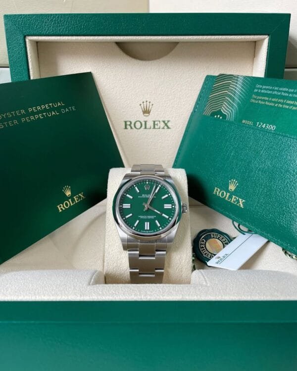 Rolex Oyster Perpetual 41 - 2023 - Domed Bezel - Green Index Dial - Oyster Bracelet - 124300