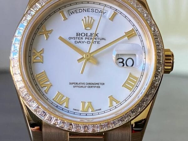 Rolex Yellow Gold Day-Date 36 - P Serial - Baguette Diamond Bezel - White Roman Dial - President Bracelet - 118398BR - Image 5