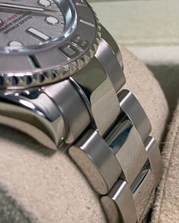 Rolex Steel Yacht-Master 40 - F serial - Silver Dial - 16622 - Image 8
