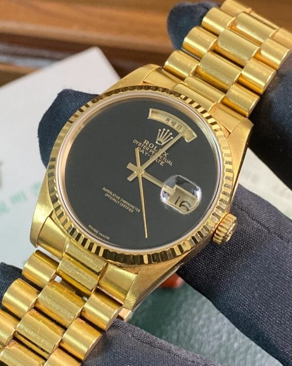 Rolex Yellow Gold Day-Date 36 - S serial - Fluted Bezel - Onyx Dial - Japanese Day Wheel - President Bracelet - 18238 *FULL SET* - Image 4