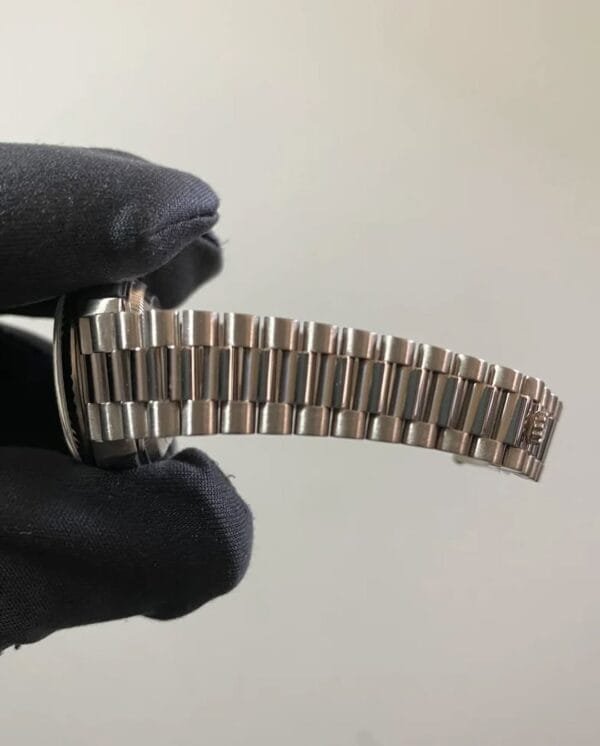 Rolex White Gold Lady-Datejust - 1995 - Fluted Bezel - Factory Diamond Dial - President Bracelet - 69179 *FULL SET* - Image 8