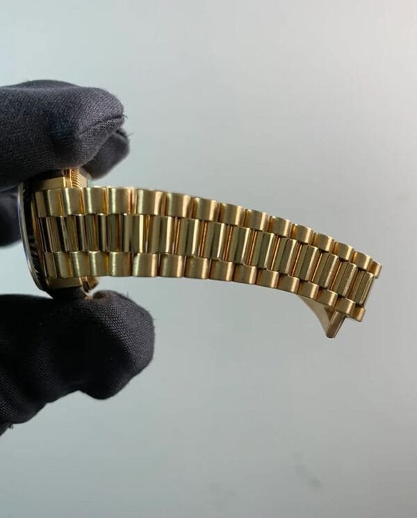 Rolex Yellow Gold Lady-Datejust - S serial - Fluted Bezel - Factory Diamond Dial - President Bracelet - 69178 *FULL SET* - Image 2