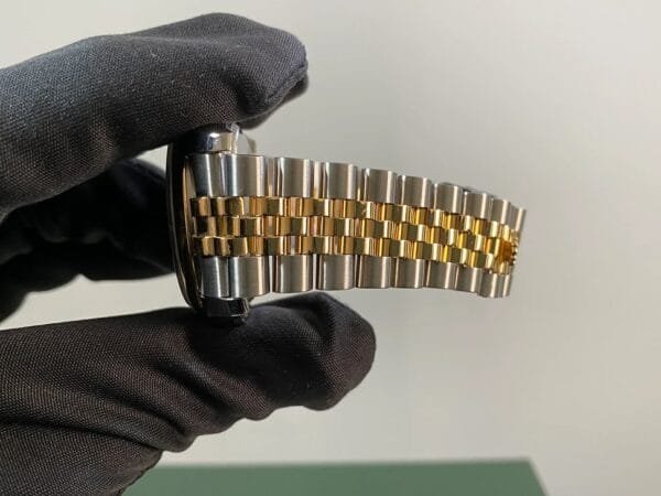 Rolex Steel and Yellow Gold Datejust 36 - Silver Floral Motif Dial -Jubilee Bracelet - 116203 - Image 9
