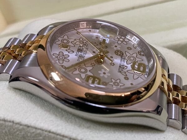 Rolex Steel and Yellow Gold Datejust 36 - Silver Floral Motif Dial -Jubilee Bracelet - 116203 - Image 6