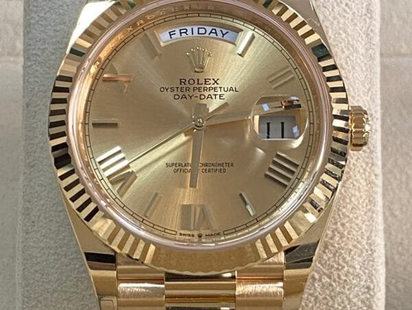 Rolex Yellow Gold Day-Date 40 - 2023 - Fluted Bezel - Champagne Roman Dial - President Bracelet - 228238 - Image 4
