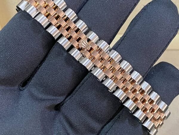 Rolex Steel and Everose Gold Datejust 31 - 2014 - Fluted Bezel - Pink Roman Dial Dial - Jubilee Bracelet - 178271 - Image 5