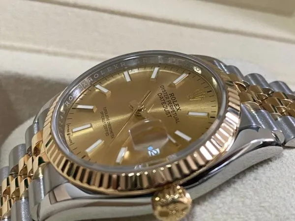 Rolex Steel and Yellow Gold Datejust 36 - 2018 - Fluted Bezel - Champagne Index Dial - Jubilee Bracelet - 126233 - Image 10