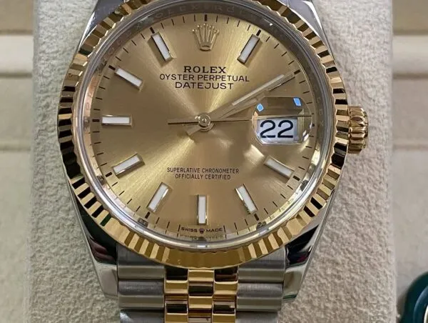 Rolex Steel and Yellow Gold Datejust 36 - 2018 - Fluted Bezel - Champagne Index Dial - Jubilee Bracelet - 126233 - Image 8