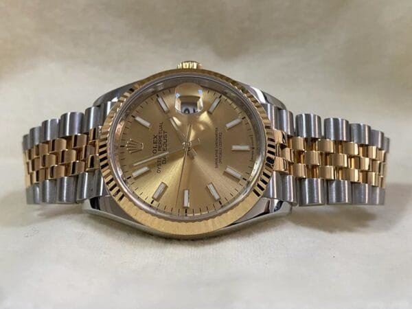 Rolex Steel and Yellow Gold Datejust 36 - 2018 - Fluted Bezel - Champagne Index Dial - Jubilee Bracelet - 126233 - Image 6