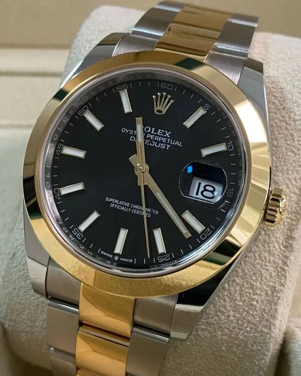 Rolex Steel and Yellow Gold Datejust 41 - 2024 - Smooth Bezel - Black Index Dial - Oyster Bracelet - 126303 *FULL SET* - Image 4
