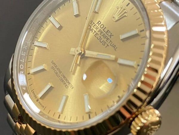 Rolex Steel and Yellow Gold Datejust 36 - 2018 - Fluted Bezel - Champagne Index Dial - Jubilee Bracelet - 126233 - Image 5