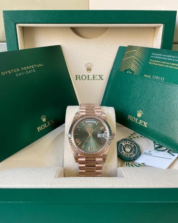 Rolex Everose Gold Day-Date 40 - 2023 - Fluted Bezel - Olive Green Roman Dial - President Bracelet - 228235 - Image 2