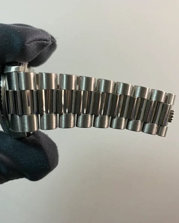 Rolex White Gold Day-Date 36 - Fluted Bezel - Bronze Roman Dial - President Bracelet - 18239 - Image 10