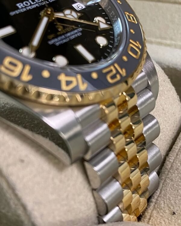 Rolex Yellow Gold Rolesor GMT-Master II - 2024 - “Zombie” - Jubilee Bracelet - 126713GRNR *FULL SET* - Image 8
