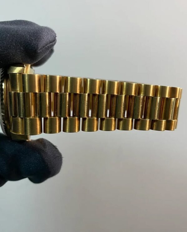 Rolex Yellow Gold Day-Date 36 - X serial - Fluted Bezel - Champagne Diamond Dial - President Bracelet - 18238 *UNPOLISHED* - Image 11