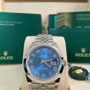 Rolex Steel Datejust 41 - 2025 - Smooth Bezel -Azzurro Blue Roman Dial - Jubilee Bracelet - 126300 *FULL SET*