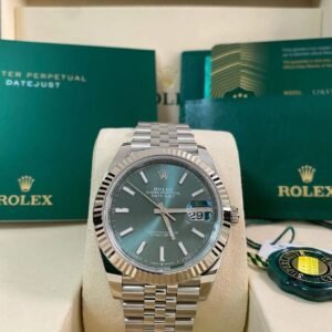 Rolex Steel Datejust 41 - 2025 - Fluted Bezel - Mint Green Dial - Jubilee Bracelet - 126334 *FULL SET*