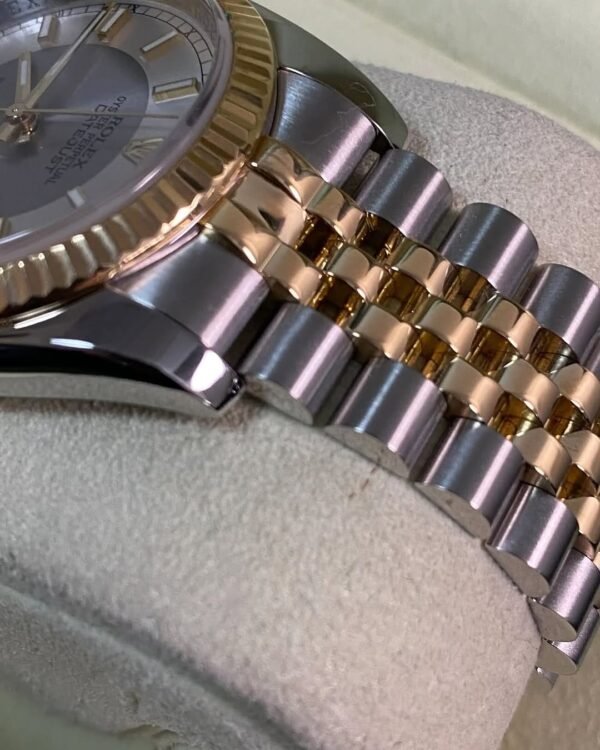 Rolex Steel and Yellow Gold Datejust 36 - 2009 - Fluted Bezel - Silver Roulette Dial & Date Wheel - Jubilee Bracelet - 116233 *FULL SET* - Image 9