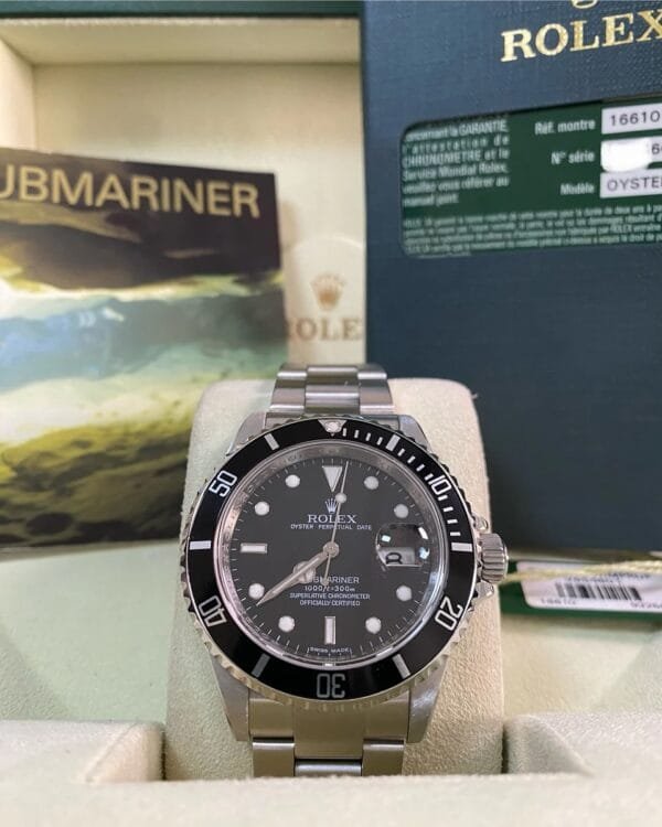 2009 Rolex Steel Submariner Date - V serial - Pre-Ceramic Bezel - Black Dial - 16610 *FULL SET