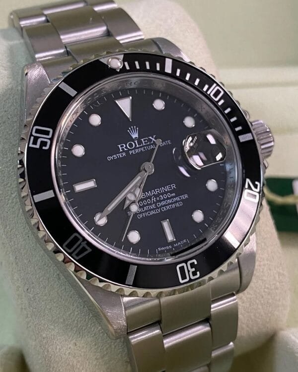 2009 Rolex Steel Submariner Date - V serial - Pre-Ceramic Bezel - Black Dial - 16610 *FULL SET - Image 9