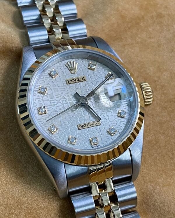 Rolex Steel and Yellow Gold Lady-Datejust - E serial - Fluted Bezel - Silver Anniversary Diamond Dial - Jubilee Bracelet - 69173 - Image 6
