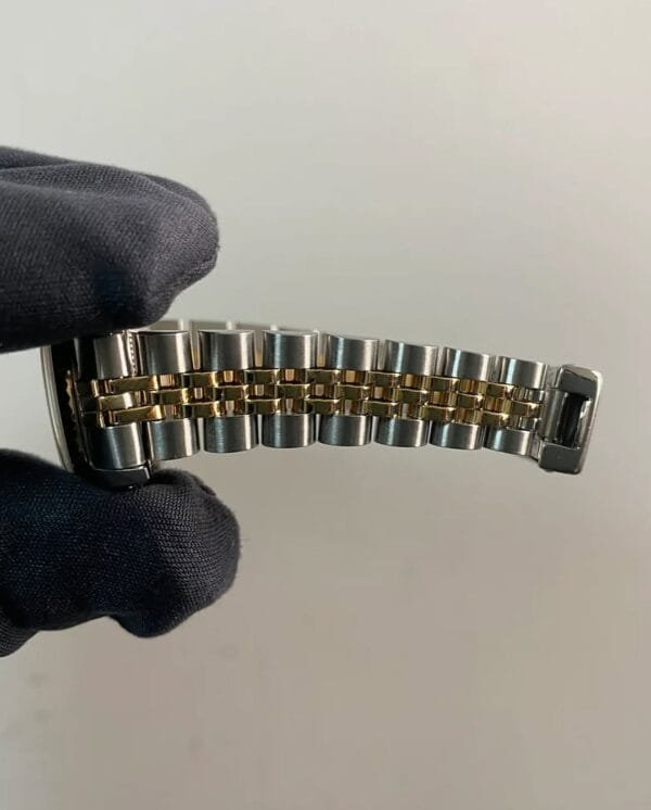 Rolex Steel and Yellow Gold Lady-Datejust - E serial - Fluted Bezel - Silver Anniversary Diamond Dial - Jubilee Bracelet - 69173 - Image 2