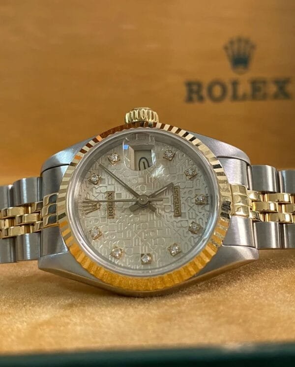 Rolex Steel and Yellow Gold Lady-Datejust - E serial - Fluted Bezel - Silver Anniversary Diamond Dial - Jubilee Bracelet - 69173 - Image 13