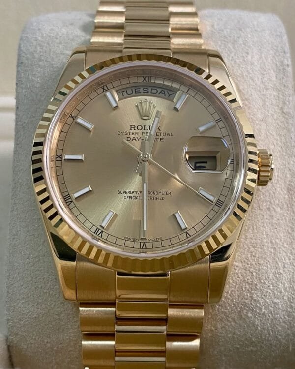 Rolex Yellow Gold Day-Date 36 - 2018 - Fluted Bezel - Champagne Index Dial - President Bracelet - 118238 *UNPOLISHED* - Image 6