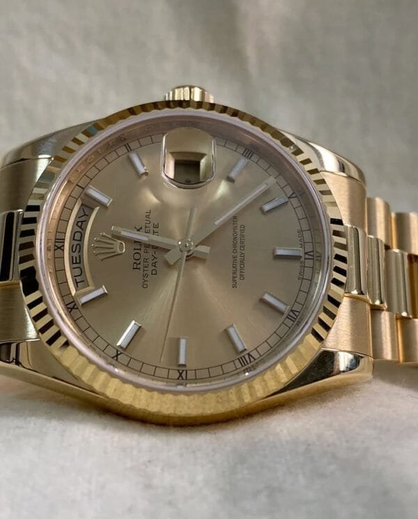 Rolex Yellow Gold Day-Date 36 - 2018 - Fluted Bezel - Champagne Index Dial - President Bracelet - 118238 *UNPOLISHED* - Image 3