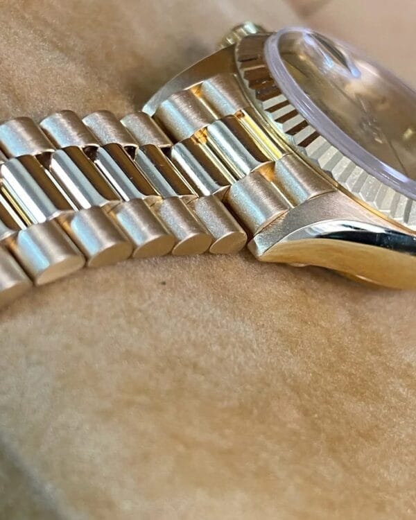 Rolex Yellow Gold Lady-Datejust - 1986 - Fluted Bezel - Champagne Index Dial - President Bracelet - 69178 - Image 8