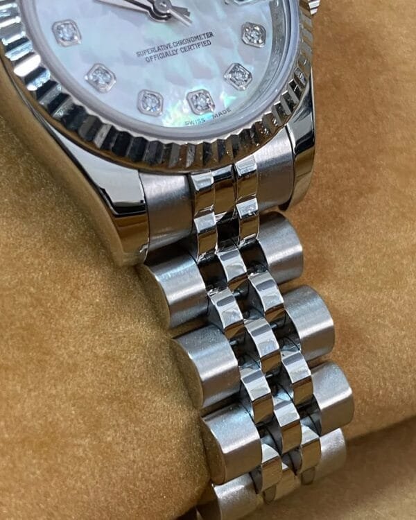 Rolex Steel Lady-Datejust - Z serial - Fluted Bezel - Mother-of-Pearl Diamond Dial - Jubilee Bracelet - 179174 - Image 4