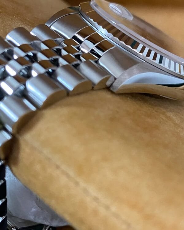 Rolex Steel Datejust 36 - W serial - Fluted Bezel - Silver Index Dial - Jubilee Bracelet - 16234 *No Holes Case* - Image 10