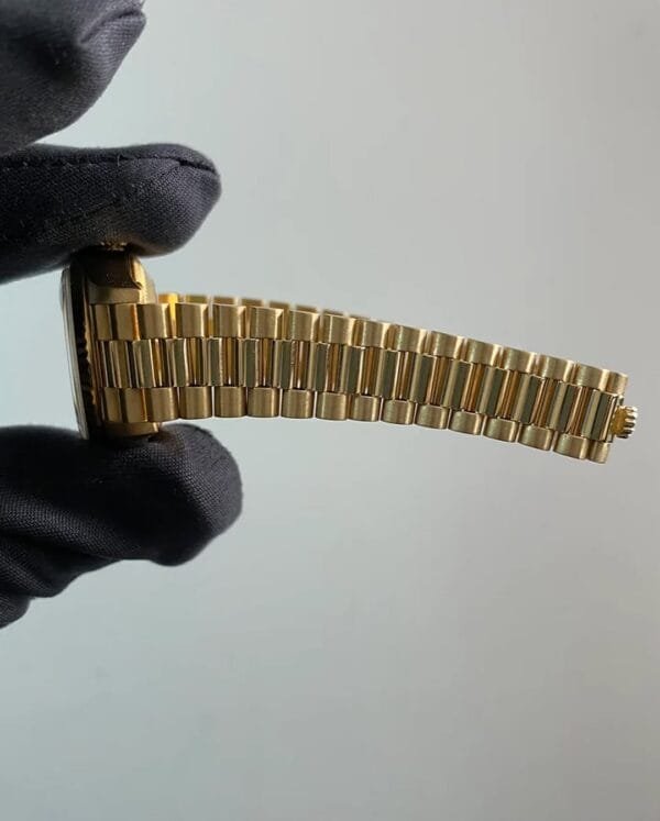 Rolex Yellow Gold Lady-Datejust - 1986 - Fluted Bezel - Champagne Index Dial - President Bracelet - 69178 - Image 6