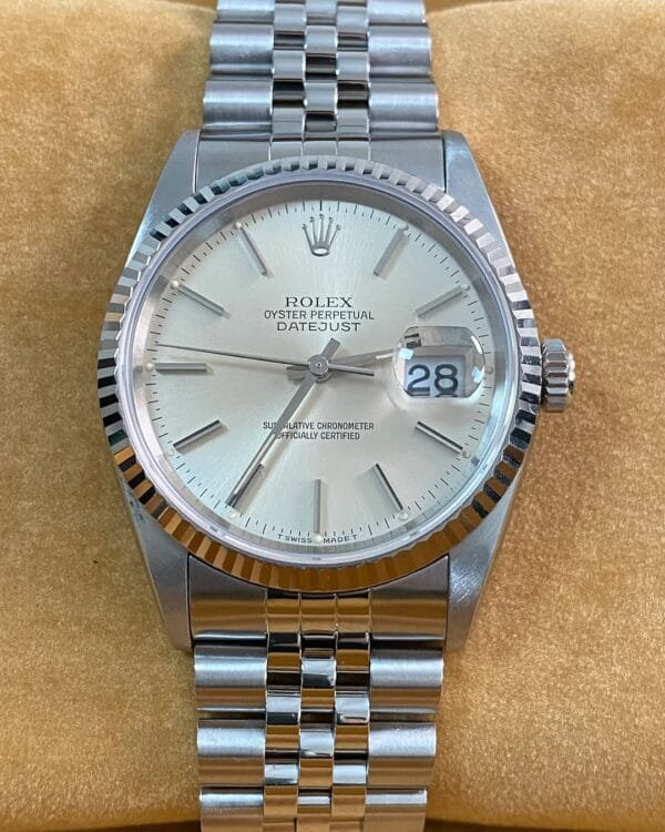 Rolex Steel Datejust 36 - W serial - Fluted Bezel - Silver Index Dial - Jubilee Bracelet - 16234 *No Holes Case* - Image 9