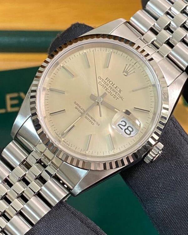 Rolex Steel Datejust 36 - W serial - Fluted Bezel - Silver Index Dial - Jubilee Bracelet - 16234 *No Holes Case* - Image 8