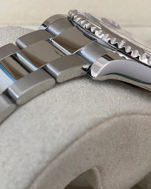 Rolex Steel & Platinum Yacht-Master 40 - 2024- Rhodium Dial - Platinum Bezel - 126622 *FULL SET* - Image 5