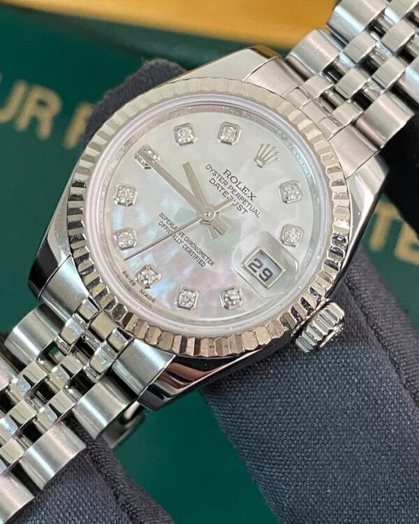 Rolex Steel Lady-Datejust - Z serial - Fluted Bezel - Mother-of-Pearl Diamond Dial - Jubilee Bracelet - 179174 - Image 6