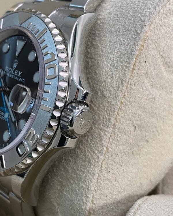 Rolex Steel & Platinum Yacht-Master 40 - 2024- Rhodium Dial - Platinum Bezel - 126622 *FULL SET* - Image 3