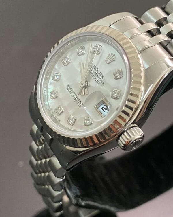 Rolex Steel Lady-Datejust - Z serial - Fluted Bezel - Mother-of-Pearl Diamond Dial - Jubilee Bracelet - 179174 - Image 8