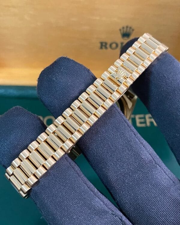 Rolex Yellow Gold Lady-Datejust - 1986 - Fluted Bezel - Champagne Index Dial - President Bracelet - 69178 - Image 10