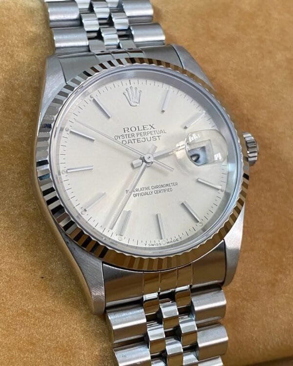 Rolex Steel Datejust 36 - W serial - Fluted Bezel - Silver Index Dial - Jubilee Bracelet - 16234 *No Holes Case* - Image 3