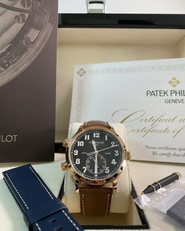 Patek Philippe Complications Calatrava Pilot Travel Time - 42 mm - 2023 - Rose Gold - Chocolate Dial - 5524R-001 *FULL SET*