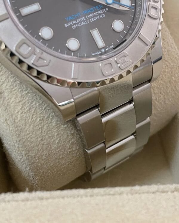 Rolex Steel & Platinum Yacht-Master 40 - 2024- Rhodium Dial - Platinum Bezel - 126622 *FULL SET* - Image 9