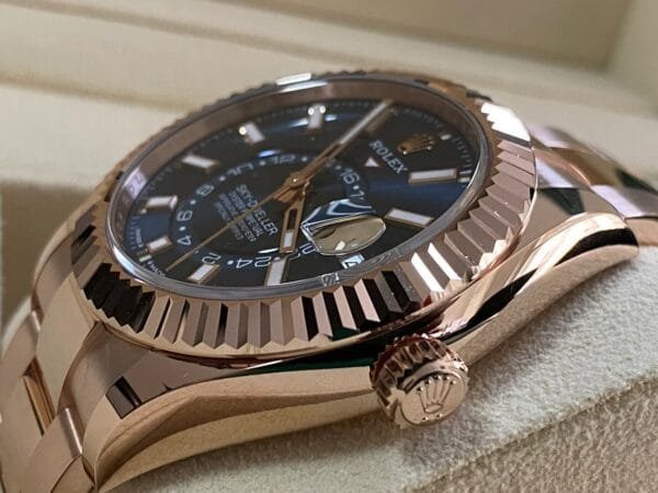 Rolex Everose Gold Sky-Dweller - 2024 - Blue-Green Dial - Oyster Bracelet - 336935 - Image 3