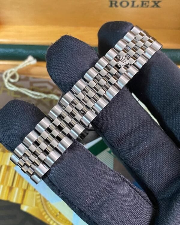 Rolex Steel Datejust 31 - Z serial - Fluted Bezel - Silver Anniversary Diamond Dial - Jubilee Bracelet - 178274 *FULL SET* - Image 2