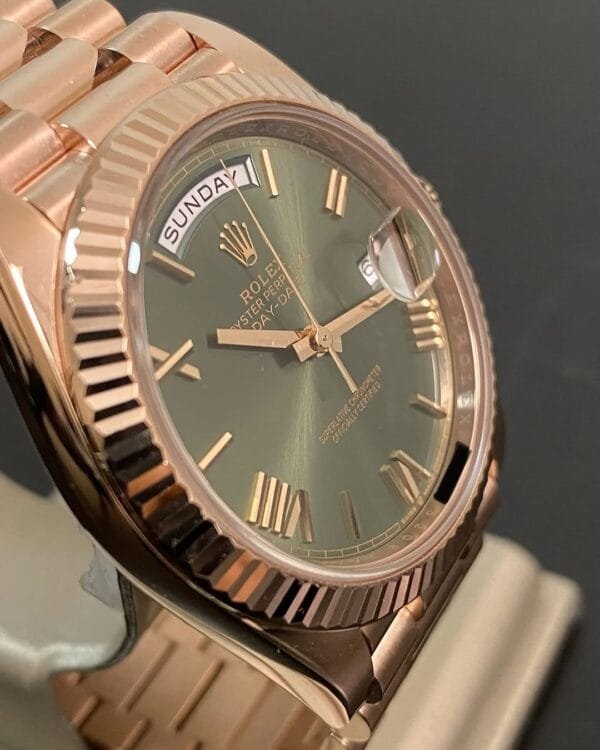 Rolex Everose Gold Day-Date 40 - 2024 - Fluted Bezel - Olive Green Dial - President Bracelet - 228235 *FULL SET* - Image 8