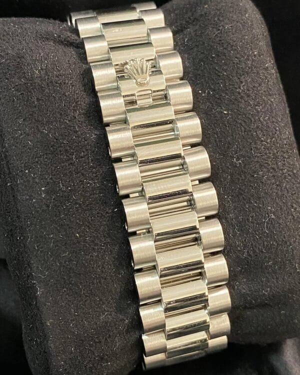 Rolex Platinum Day-Date 36 - 2013 - Domed Bezel - Ice Blue Glacier Diamond Dial - President Bracelet - 118206 *FULL SET* - Image 6