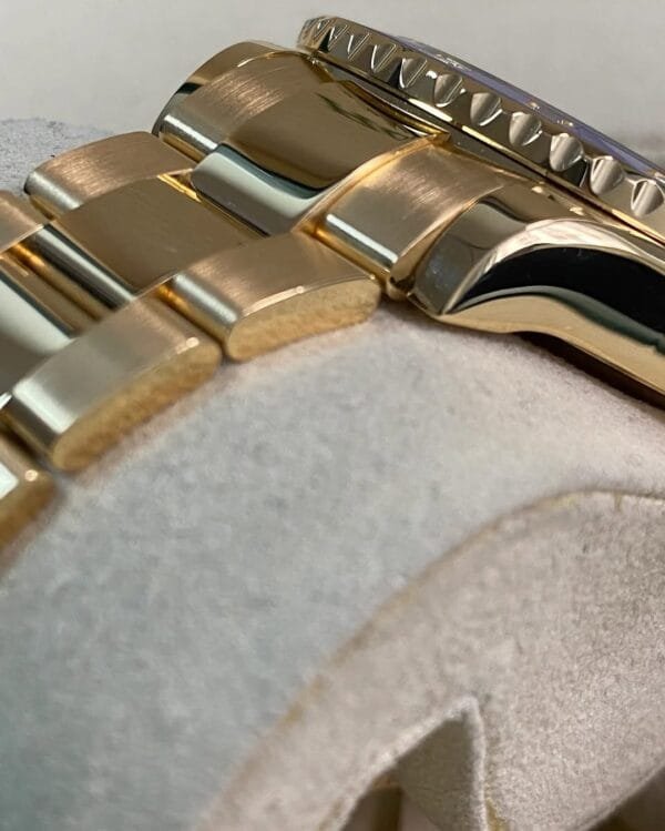 Rolex Yellow Gold Yacht-Master II - 2020 - Blue Bezel - White Dial - 116688 *FULL SET* - Image 7